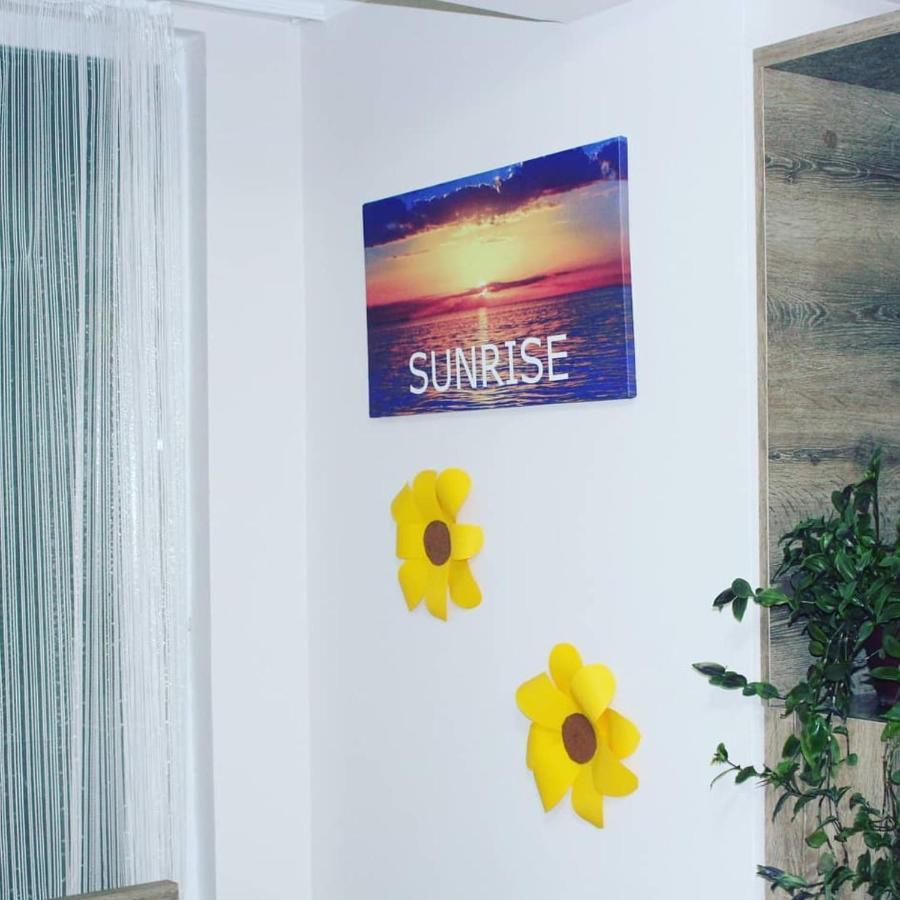 Hotel Sunrise In 乌雷基 外观 照片